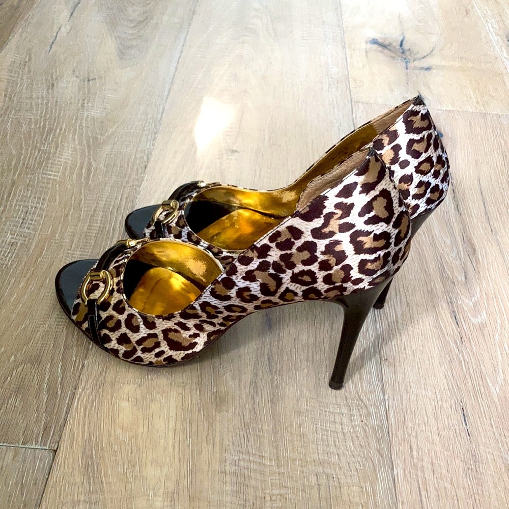 Carlos Santana heels